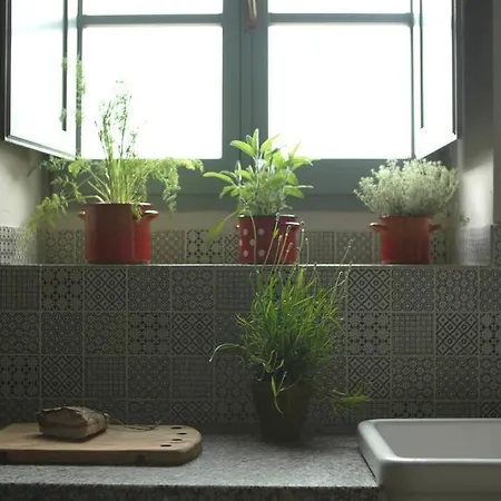 A Casa Là L'aiola, With Jacuzzi&ac Villa *