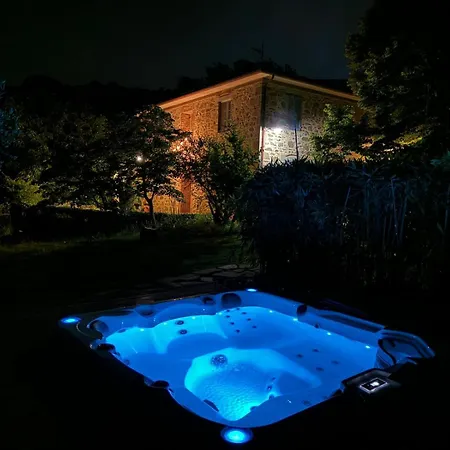 A Casa Là L'aiola, With Jacuzzi&ac Villa Paciano