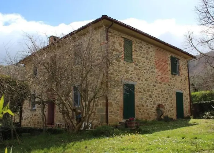 A Casa Là L'aiola, With Jacuzzi&ac *