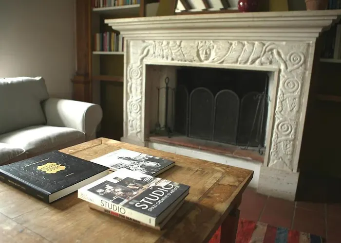 A Casa La L'aiola, With Jacuzzi And Ac