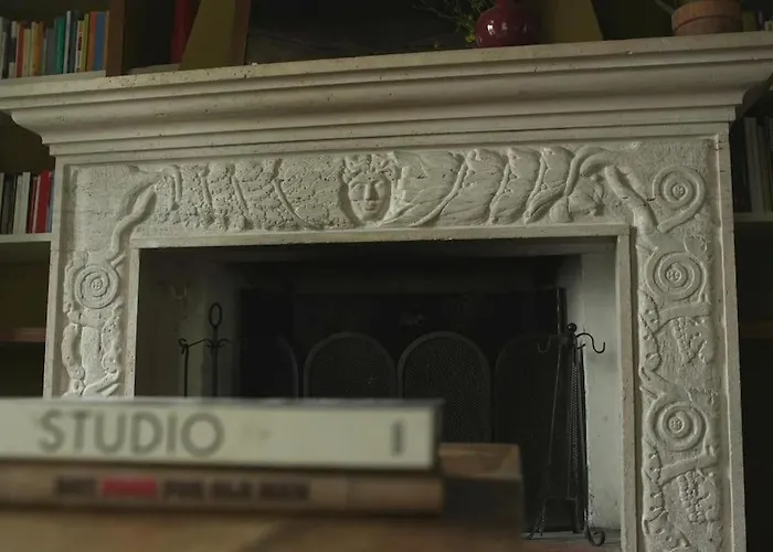 A Casa La L'aiola, With Jacuzzi And Ac