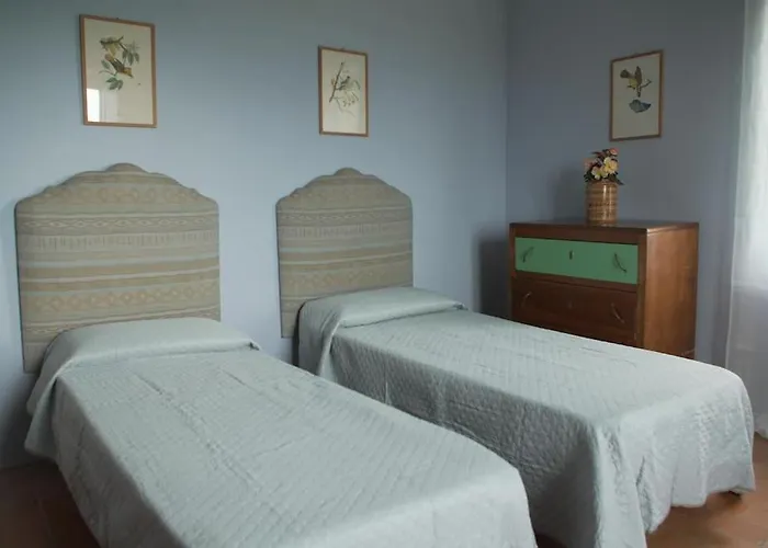 A Casa La L'aiola, With Jacuzzi And Ac 빌라