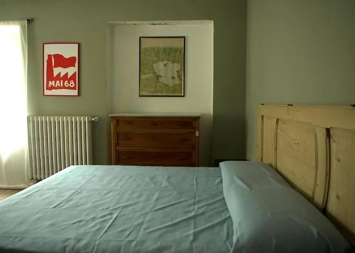 빌라 A Casa La L'aiola, With Jacuzzi And Ac *