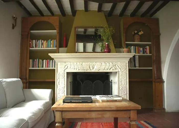 A Casa La L'aiola, With Jacuzzi And Ac 빌라