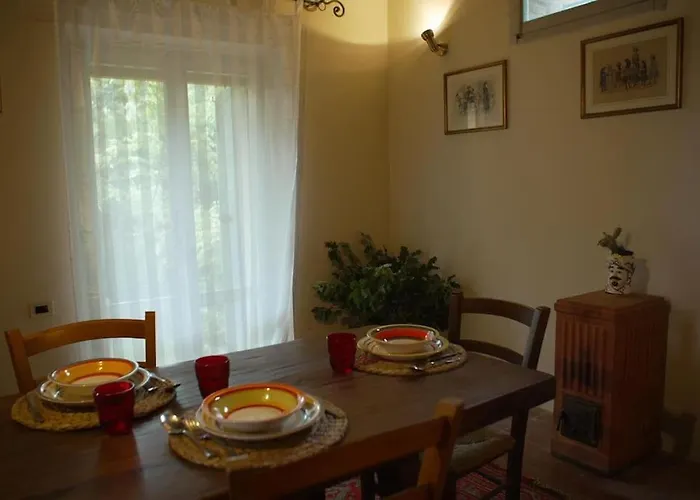 A Casa La L'aiola, With Jacuzzi And Ac