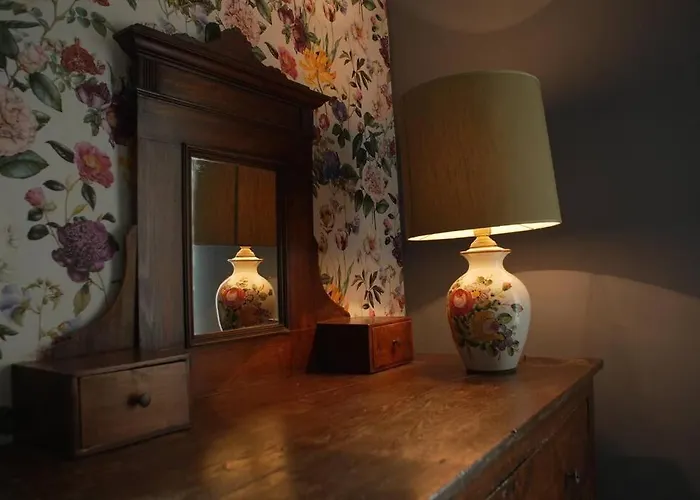 A Casa La L'aiola, With Jacuzzi And Ac 빌라 *