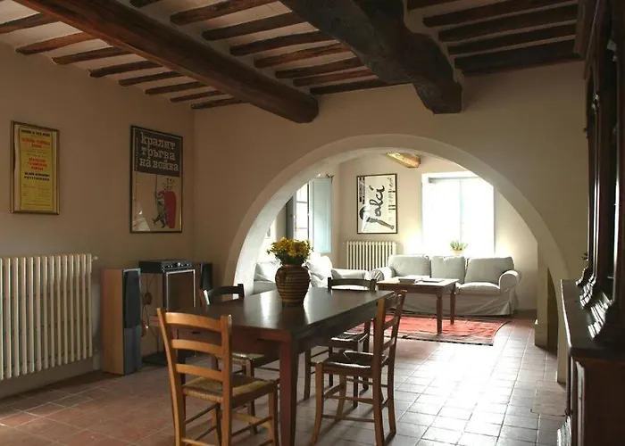 빌라 A Casa La L'aiola, With Jacuzzi And Ac *